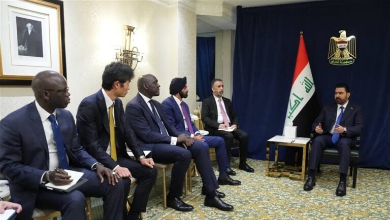 الزيدي-يعلن-من-واشنطن:-الحكومة-ماضية-في-إنشاء-صندوق-التنمية