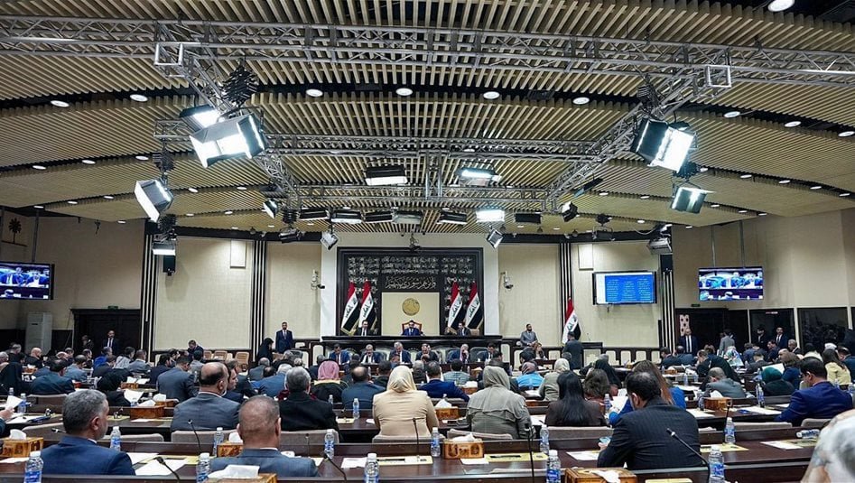 البرلمان-يصوت-على-إلغاء-تعيين-رئيس-مجلس-الخدمة-ونائبيه.-ويناقش-ملف-"الصياد-الشهيد"