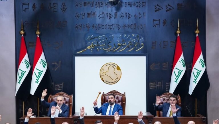 وزيرا-الكهرباء-والنفط-تحت-قبة-البرلمان