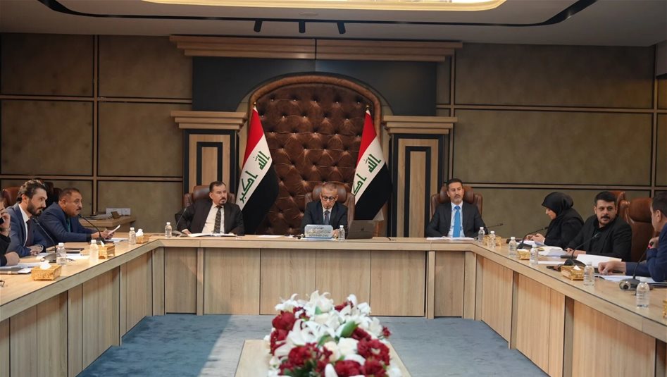قانون-منح-الموظف-إجازة-5-سنوات-امام-رئاسة-البرلمان