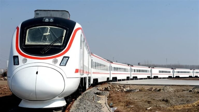 موعد-تسيير-القطارات-إلى-كربلاء-المقدسة-خلال-زيارة-الأربعين