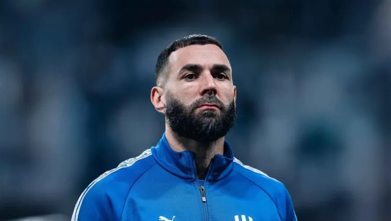 بسبب-بنزيما.-أزمة-جديدة-تضرب-نادي-الهلال-السعودي