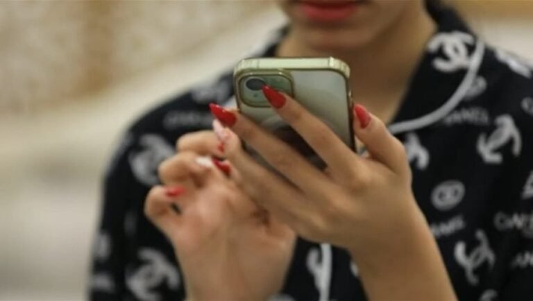 الإطاحة-بمتهم-ابتز-فتاة-في-بغداد-بعد-استدراجه-إلى-كمين-محكم-(فيديو)
