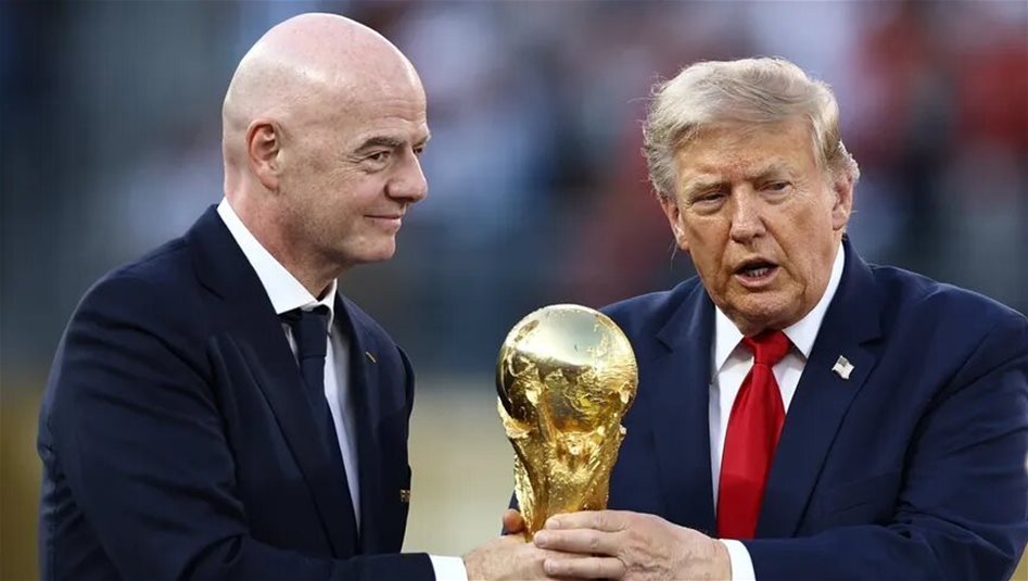 يويفا-يطالب-إنفانتينو-بالاستقالة-ويهدد-بحجب-الثقة