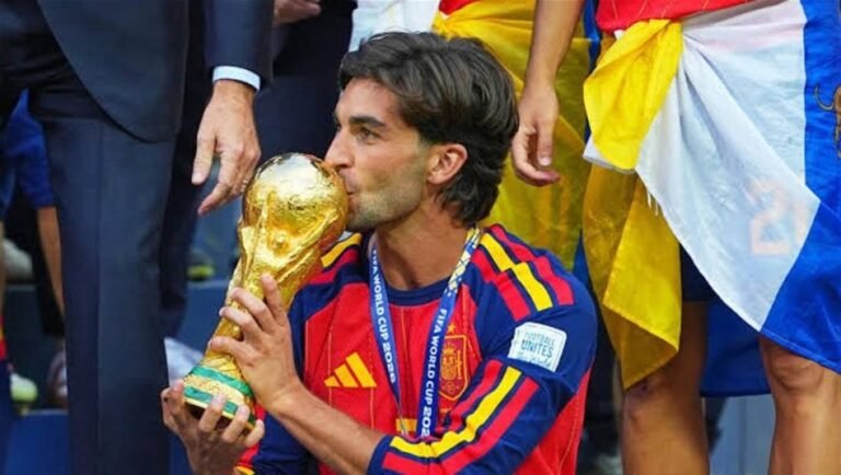 برشلونة-يحدد-سعر-بيع-فيران-توريس