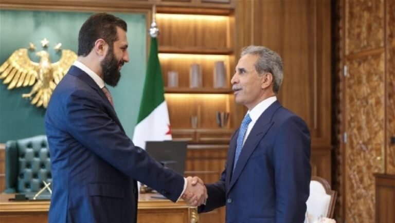 القاضي-زيدان-يبحث-مع-الشرع-تعزيز-التعاون-العراقي-–-السوري-في-المجالات-القضائية-والقانونية