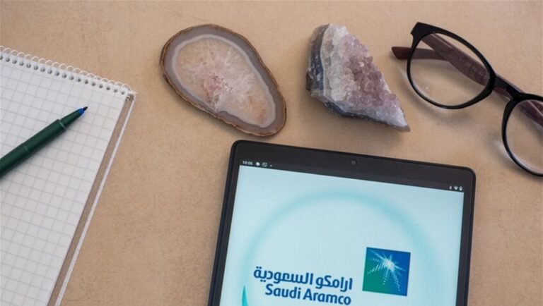 أرامكو-تطرح-شحنات-نفط-للبيع-خارج-مضيق-هرمز