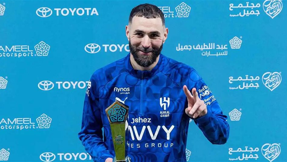 بنزيما-يخرج-عن-صمته-ويحسم-موقف-استمراره-مع-الهلال