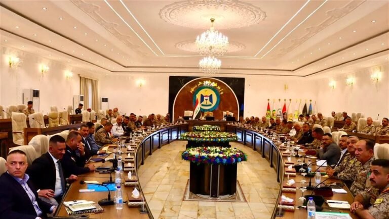 مدير-مكتب-القائد-العام-يترأس-مؤتمراً-لبحث-تنفيذ-خطة-الأمن-المناطقي-في-بغداد