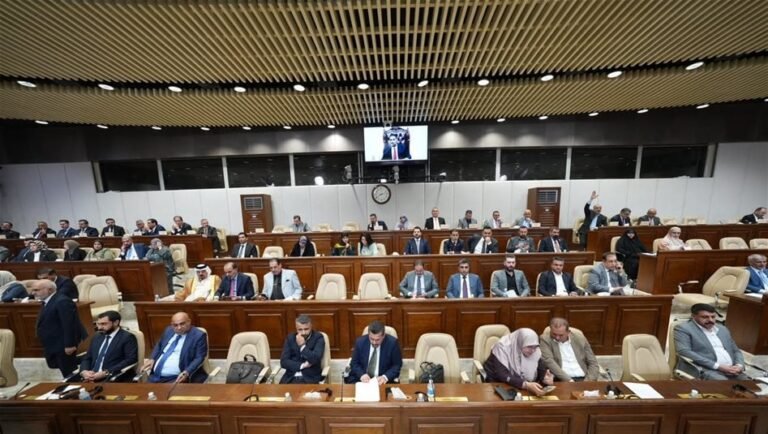 البرلمان-يرفع-جلسته-إلى-الخميس-بعد-إنجاز-القراءة-الأولى-لخمسة-مشاريع-قوانين