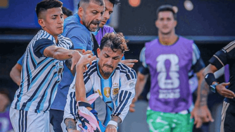 الفيفا-يقر-تعديلا-مفاجئا-بعد-عقوبة-لاعبي-الأرجنتين-بنهائي-كأس-العالم