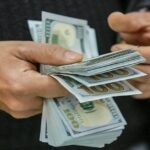 نفس-اسعار-الصباح.-الدولار-في-التداولات-المسائية