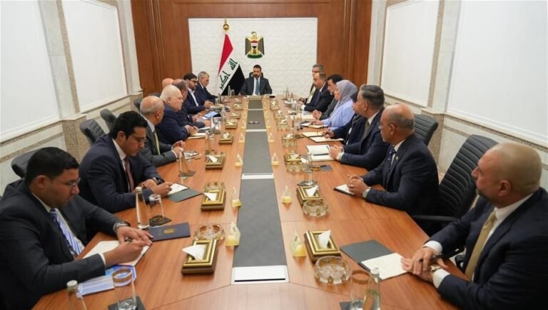 تتضمن-مستحقات-المقاولين-والمزارعين.-رئيس-الوزراء-يوجّه-بحزمة-مبادرات-لتنشيط-الاقتصاد