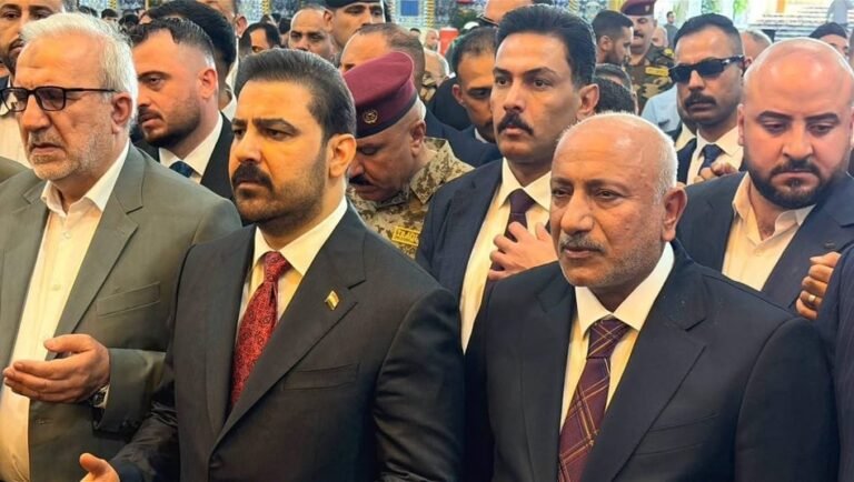 رئيس-الوزراء-يصل-إلى-محافظة-كربلاء-المقدسة