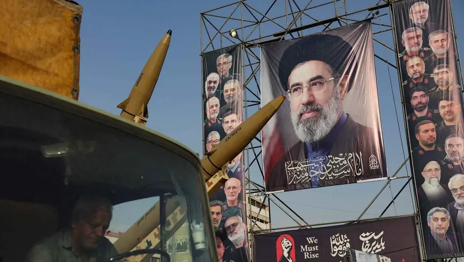 دعوة-من-داخل-البرلمان-الإيراني-لمراجعة-فتوى-الخامنئي-وصنع-قنبلة-ذرية