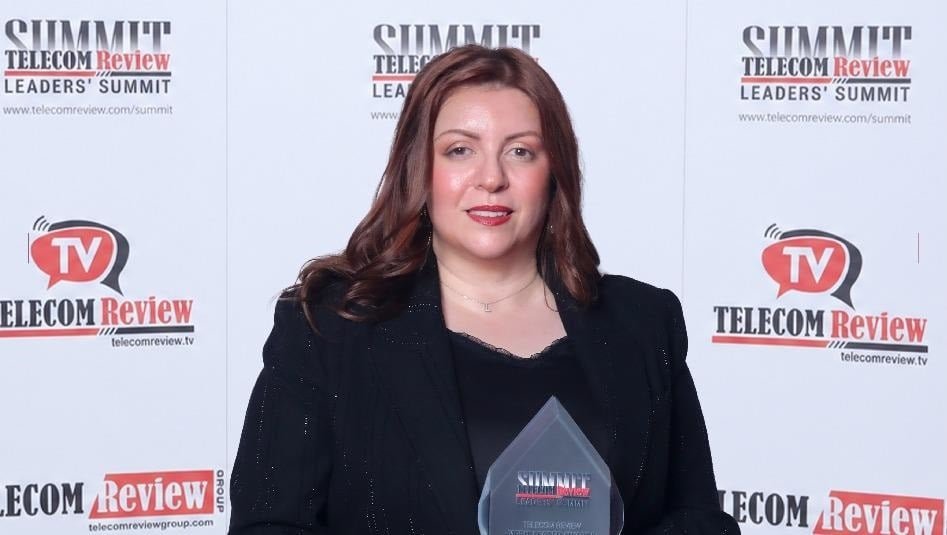 المديرة-التنفيذية-لوحدة-العمل-التجاري-في-آسياسيل-تفوز-بجائزة-المرأة-في-قطاع-تكنولوجيا-المعلومات-والاتصالات-في-الشرق-الأوسط-وتُبرز-حضور-القيادة-العراقية-إقليمياً