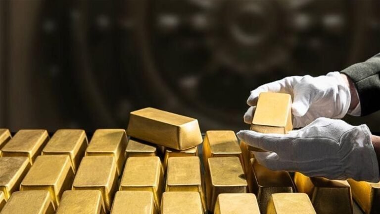 الذهب-يتراجع-وسط-توقعات-رفع-أسعار-الفائدة